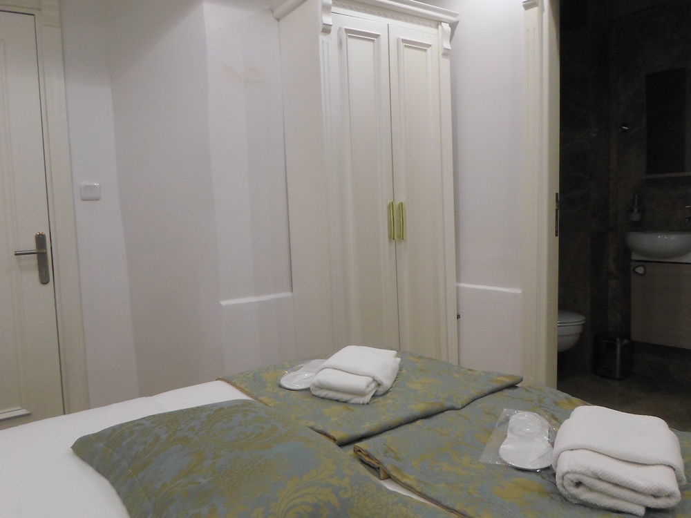 La Petite Maison Hotel Стамбул Экстерьер фото